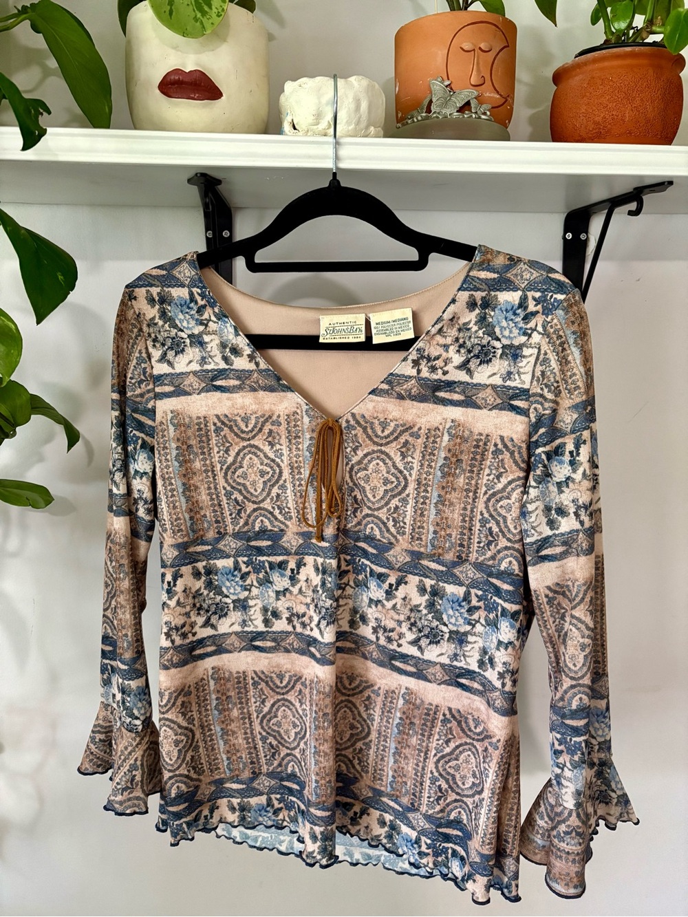 St. John's Bay Blue & Beige Printed V-Neck Long Sleeve Top
